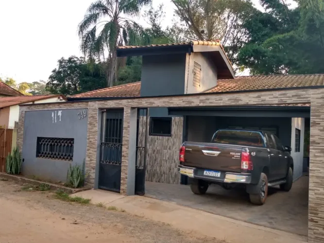 Chácara 300m2, Casa 80m2, 1 Dormitório, 1 Banheiro, 1 Vaga de Garagem, Ótima Localização,