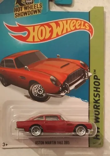 Carrinho da hot wheels ASTON MARTIN 1963 DB5
