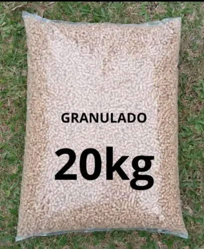Granulado higiênico de madeira para gatos