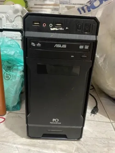 Torre de computador da ASUS