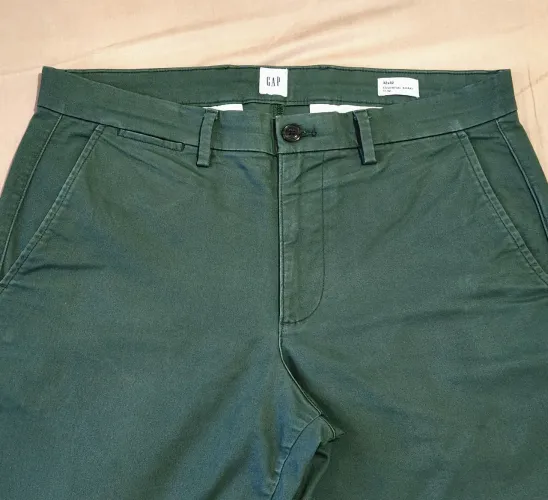 Calça GAP chino slim verde 42