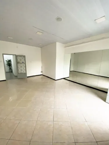 Alugo sala comercial excelente preço e localização 
