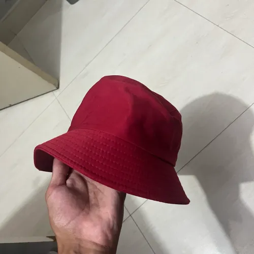 Chapéu Bucket Vermelho