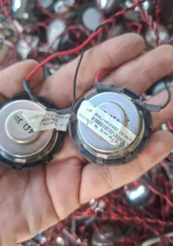 alto-falantes internos de computador PC speakers