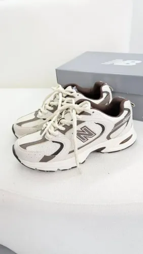 Tênis feminino