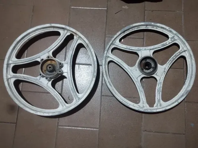 Roda esfiha mobilete