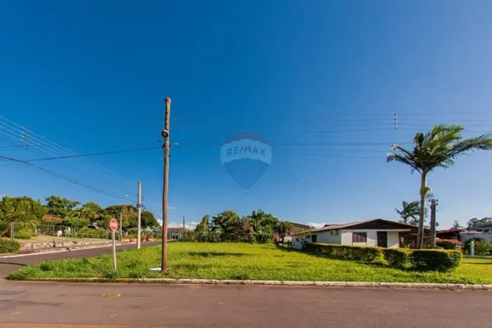 Terreno no Centro de Pareci Novo  oportunidade estratégica!