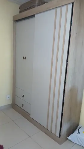 Guarda Roupa