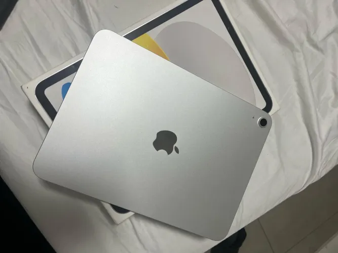 iPad 128GB A16 novo