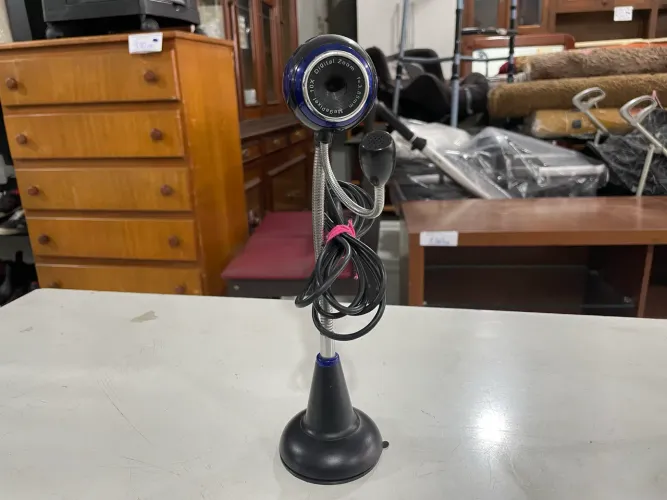 Webcam USB com Microfone Integrado