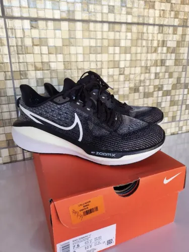 Tênis Nike Vomero 17 Unissex