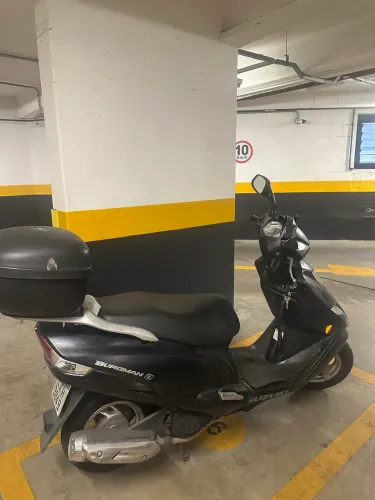 Suzuki Burgman 125 i