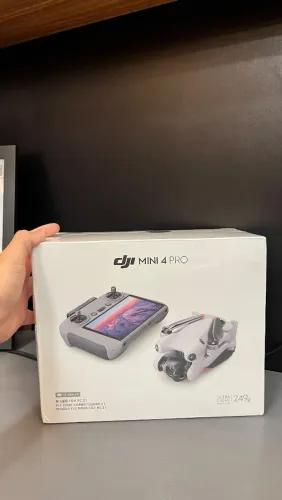 DJI Mini 4 Pro Combo fly more