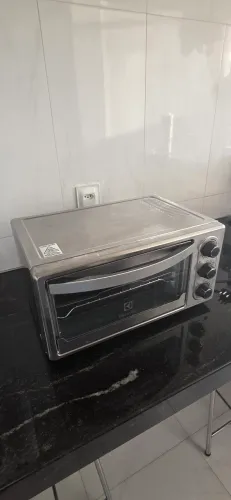 Forno Elétrico Electrolux 127V - 1300w - Modelo EOC30 15 Litros