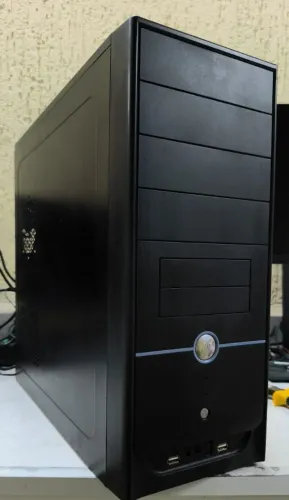 CPU Intel Core 2 Duo, 2gb ram, SSD, Funcionando