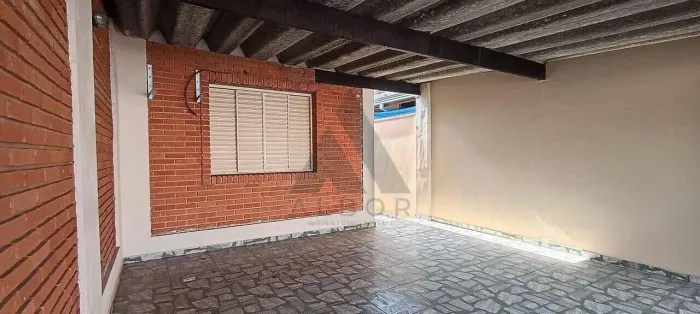 Vendo casa no jardim Fogaça, Itapetininga.