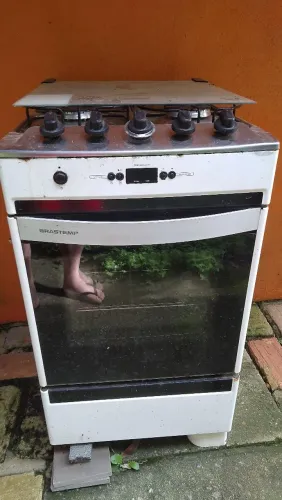 Gostaria de vender esse fogão urgente por150reaia
