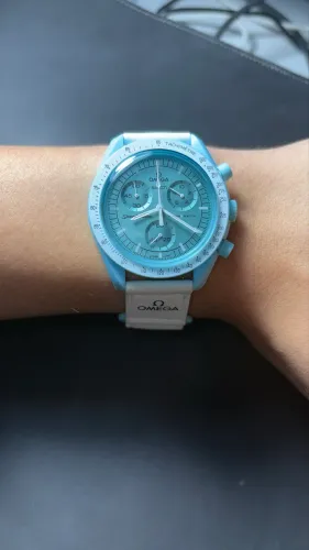 Omega moonswatch
