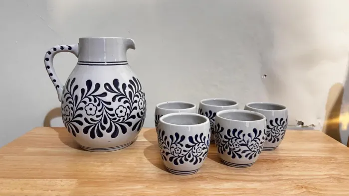 Kit Jarra e Copos Cerâmica Antiga