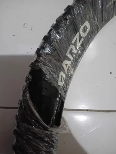 Par de pneus vittoria barzo MOUNTAIN BIKE lacrado 2.25