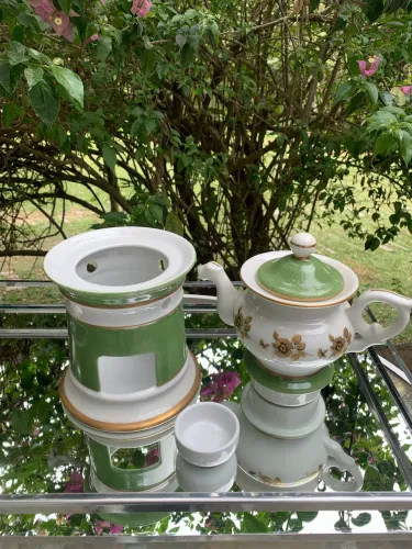 Bule em porcelana com réchaud raríssimo