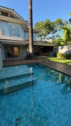 Casa em Condomínio para venda e aluguel em Barra da Tijuca, Rio de Janeiro 3 quartos 400m²