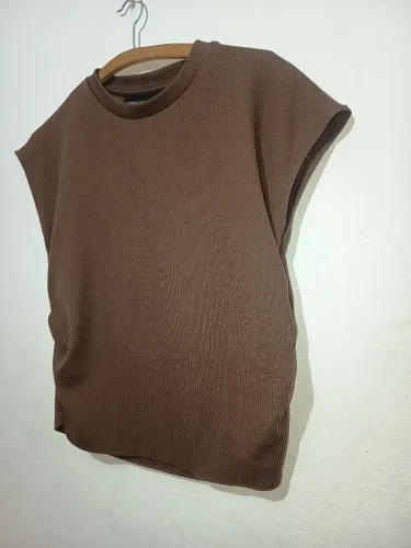 Blusa C&A marrom G