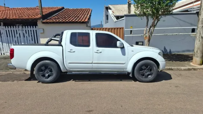Nissan Frontier XE CD 4X2 2.5 TB Diesel 2012