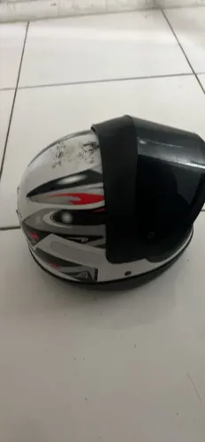 Vendo capacete San Marino