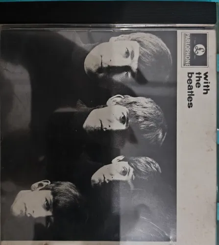 CD - With The Beatles - Edição convencional 