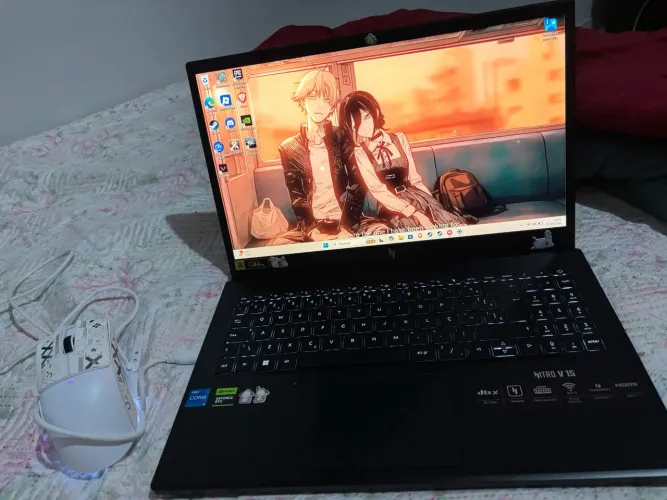 Acer nitro v15 + upgrades + mouse attack shark x11