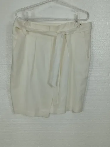 Saia Social Off-White