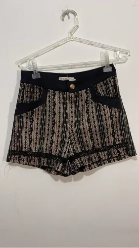 Roupas pra brechó premium