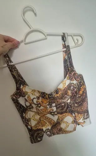 Cropped Lojas Ágatha