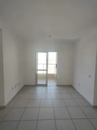 Apartamento novo para locação anual