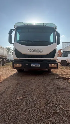 Iveco Tector 11-190 Carroceria Aberta - 124.126 km