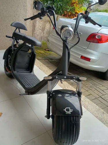 Scooter Elétrica (Super conservada)