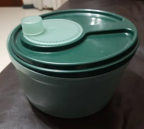 Vende-se centrífuga de salada