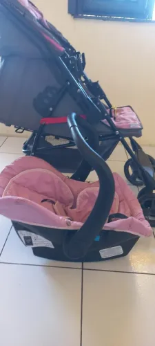 Vendo carrinho e bebe conforto com Travel System