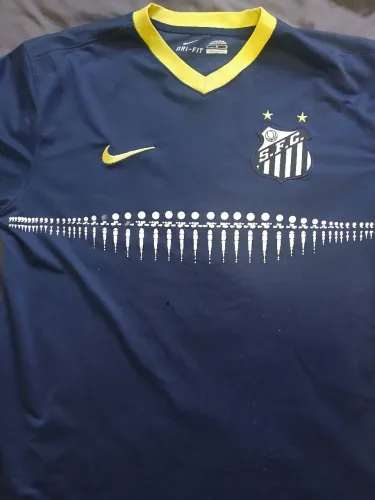 Terceira Camisa Oficial do Santos FC temporada 13/14 desgaste no número 23 e um furo.