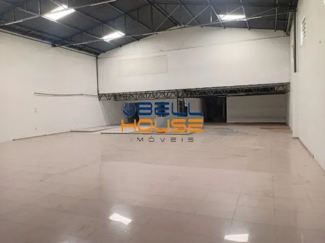 Salão para Locação 569m², 3 banheiros e 5 vagas - Vila Guiomar, Santo André, SP