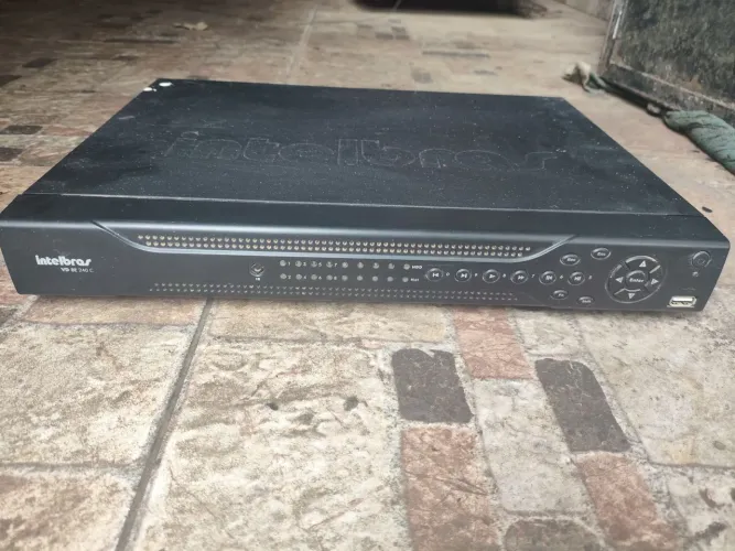 Vendo DVR Intelbrás  08 canais usado!
