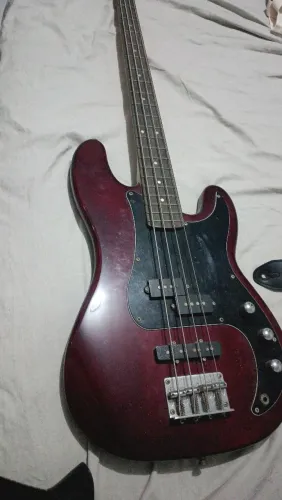 Baixo Strinberg Precision Bass 4C. PBS40