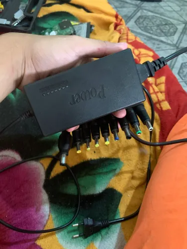 Fonte de notebook universal 