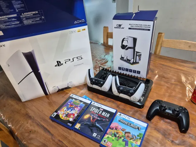 Ps5 1tb 3 controles 3 jogos + coler de brinde
