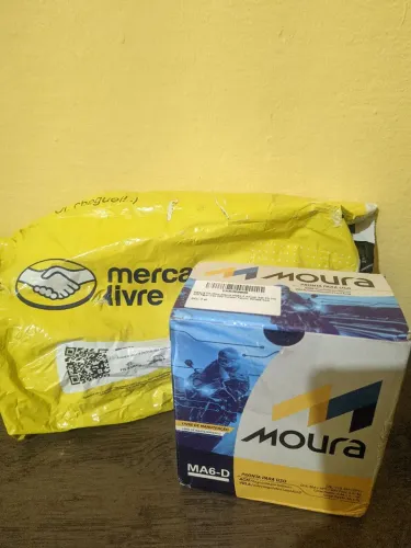 Vendo Bateria Moura 6A nova