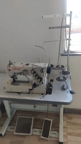 Maquina de costura industrial