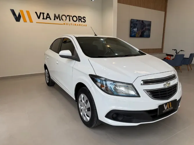 Chevrolet Onix Hatch LT 1.4 8V Flex Mec. 4P 2013