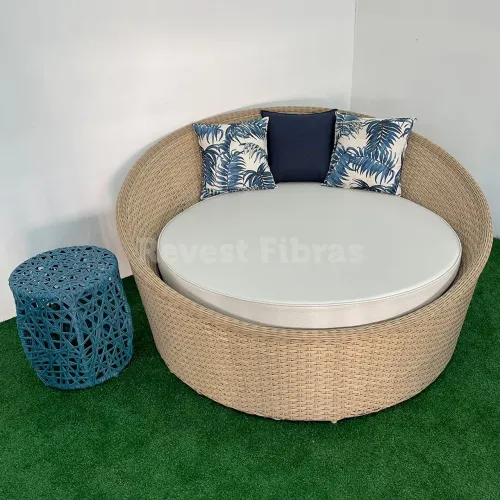Móveis artesanais para área externa