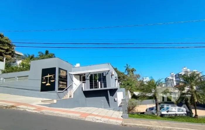 Casa comercial no Centro de Criciúma